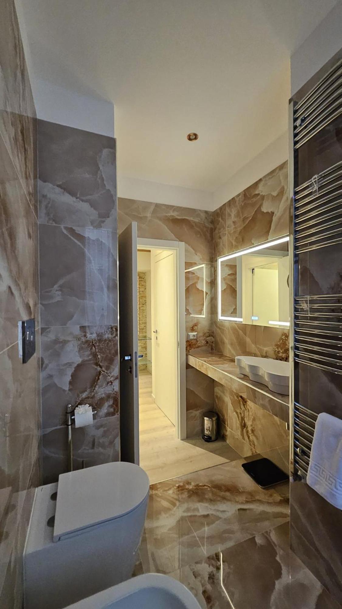 Vanity House ลาสเปเซีย ภายนอก รูปภาพ