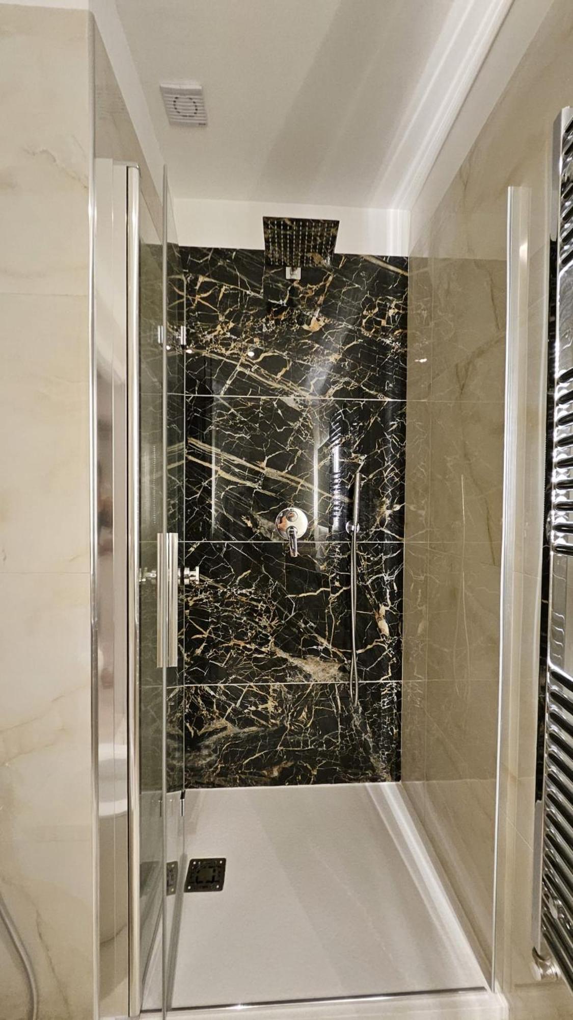 Vanity House ลาสเปเซีย ภายนอก รูปภาพ